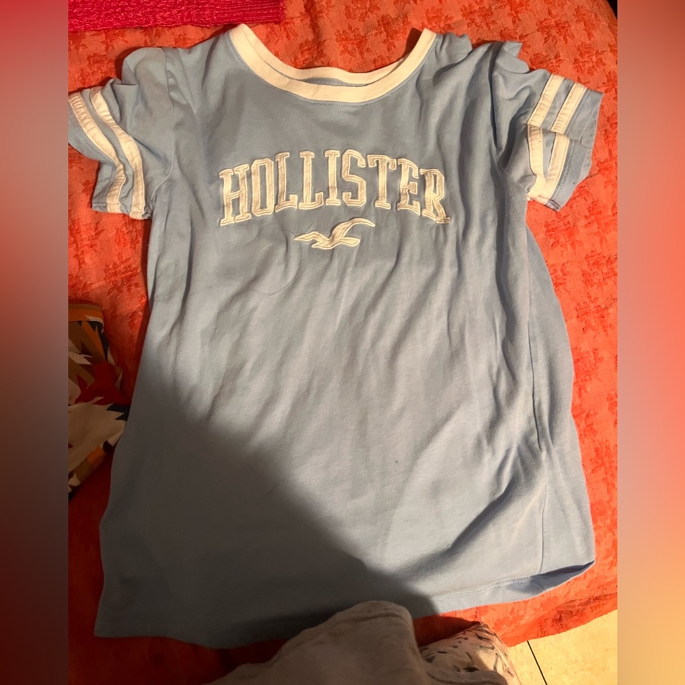 Hollister Blue and White Short Sleeve Tee